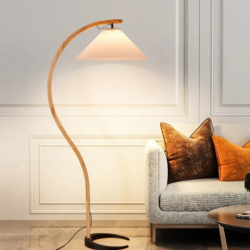 Lampe de lecture sur pied en bois