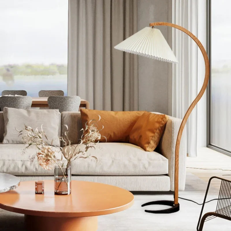 Lampe de lecture sur pied en bois