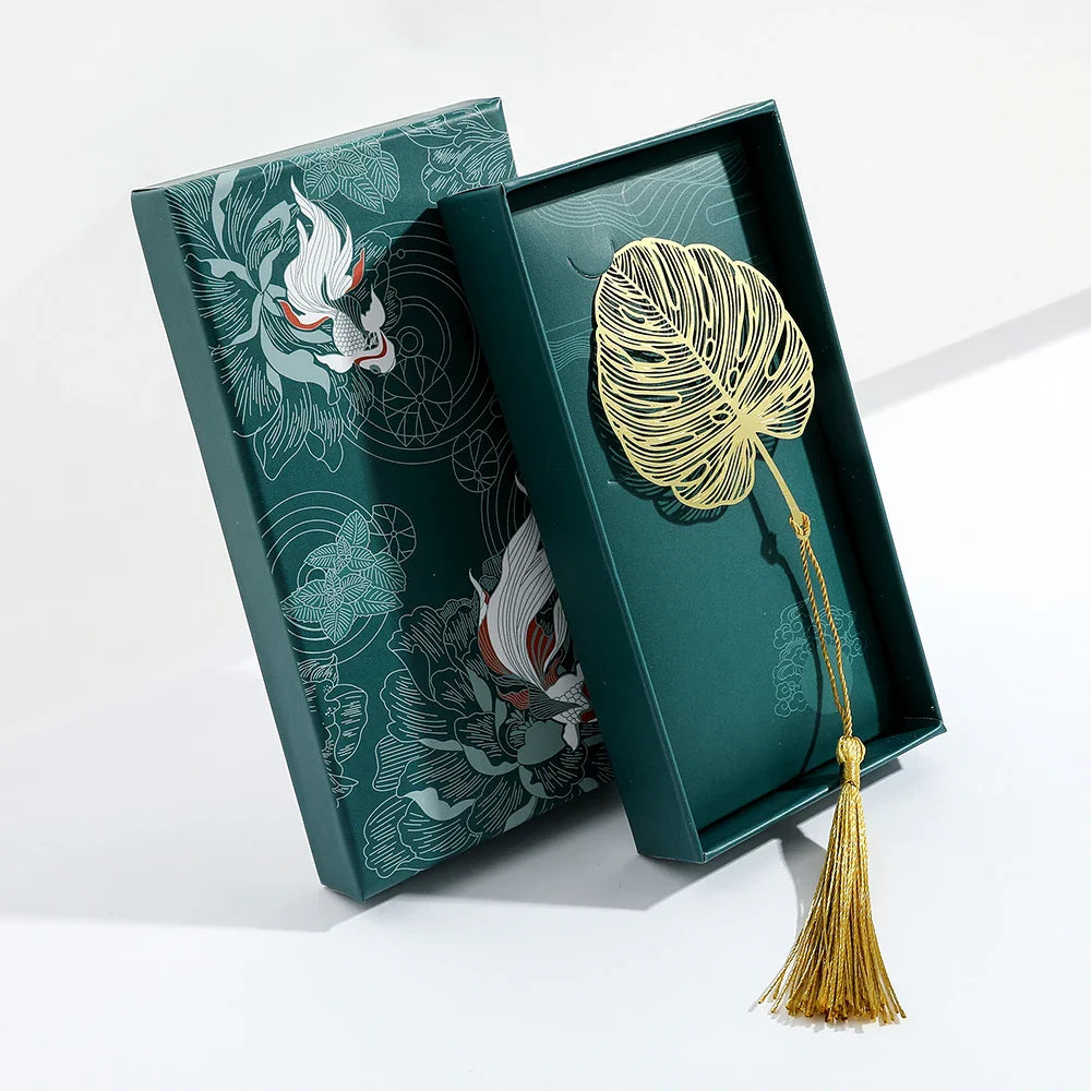 Marque page feuille d'or métal doré