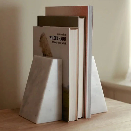 Serre livre marbre blanc